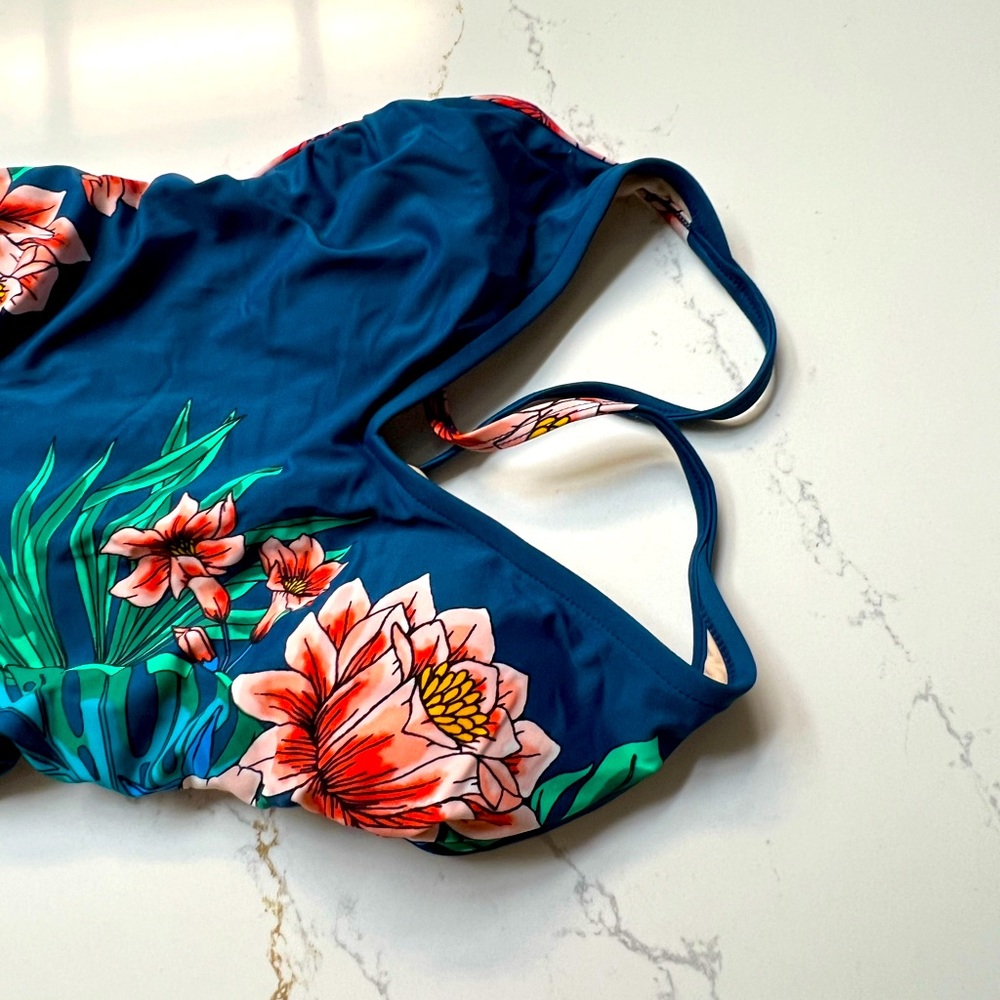 Kona Sol swimming suit size S - Picture 2 of 11